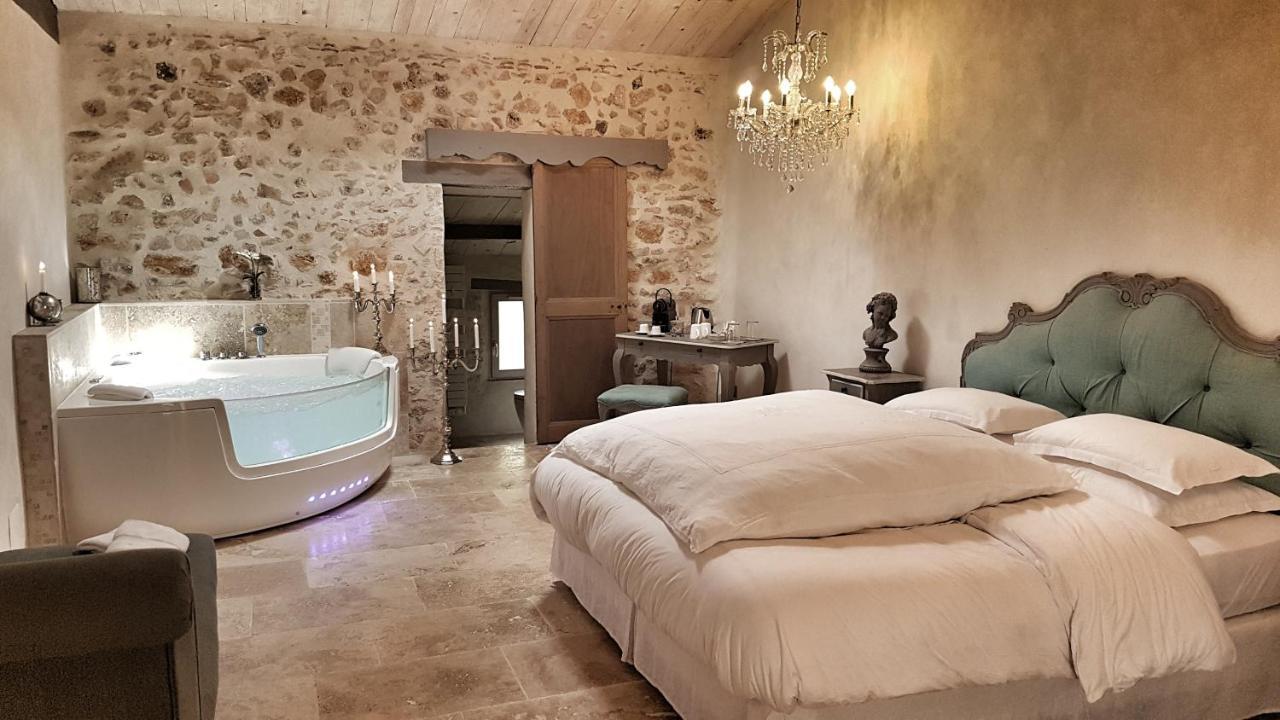 Flassans-sur-Issole Le Domaine Saint Martin B&B 외부 사진