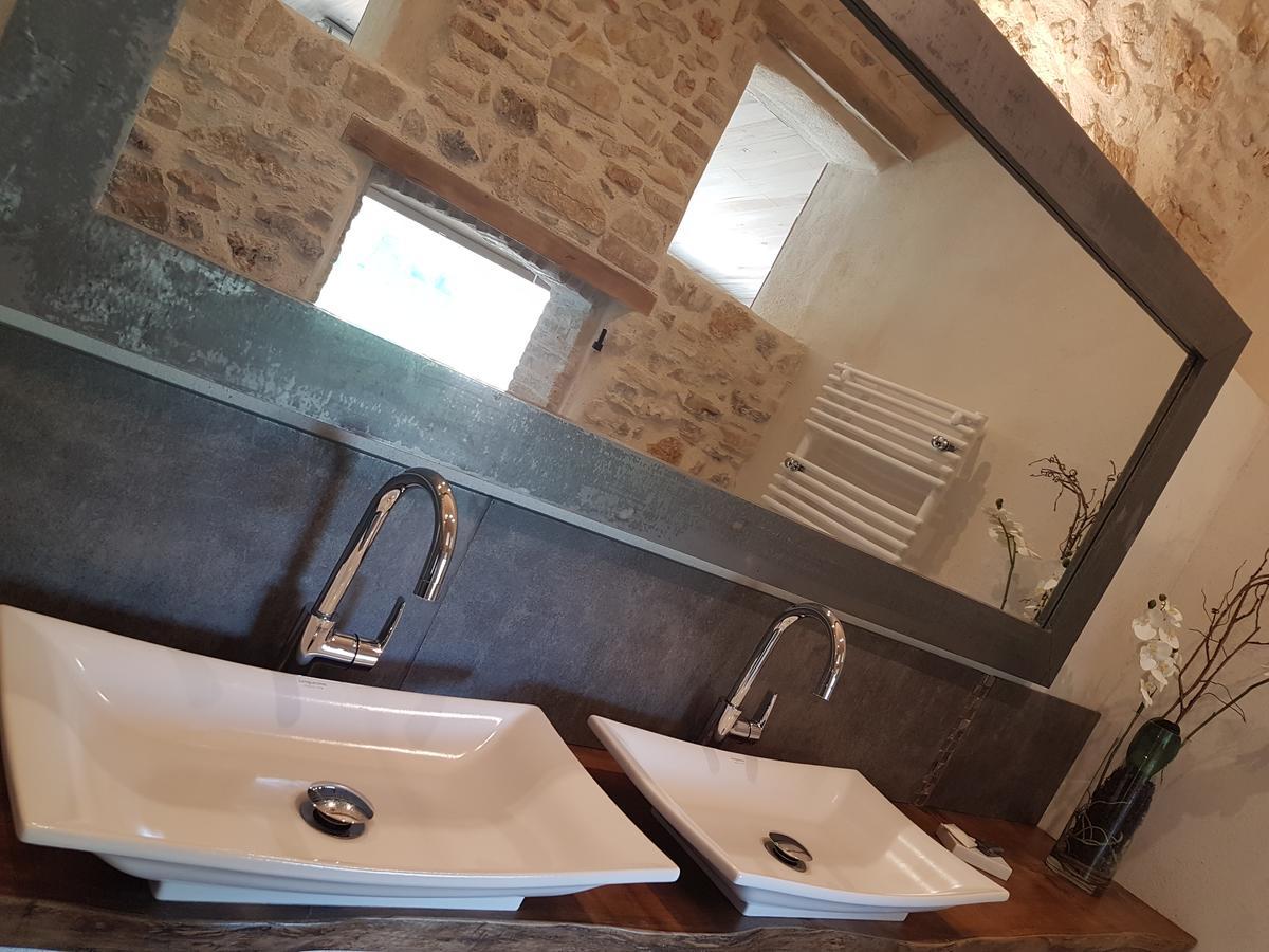Flassans-sur-Issole Le Domaine Saint Martin B&B 외부 사진