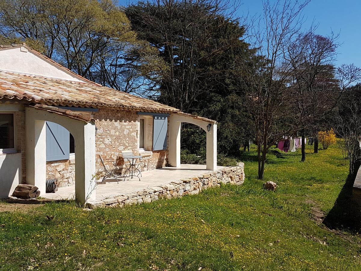 Flassans-sur-Issole Le Domaine Saint Martin B&B 외부 사진